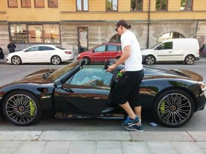 zlatan spider 918 porsche supercar