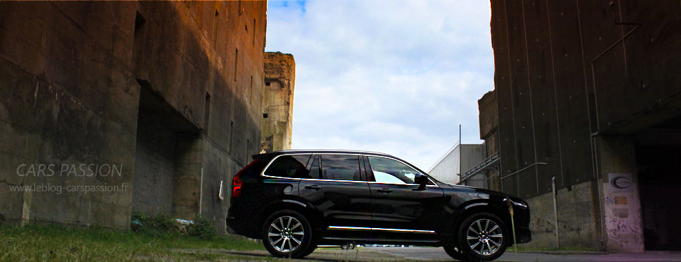 essai Volvo XC90 noir vue de profil 2015