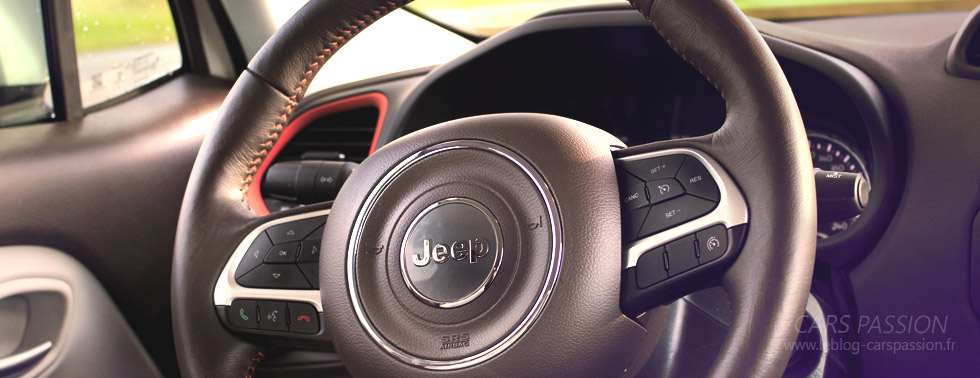 Jeep Renegade volant 