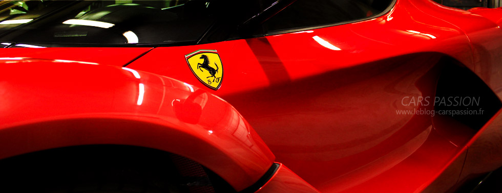 photo Ferrari Laferrari 2015 2016 logo