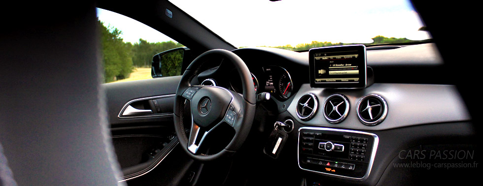 intérieur Mercedes-Benz GLA classe A 2015 bis