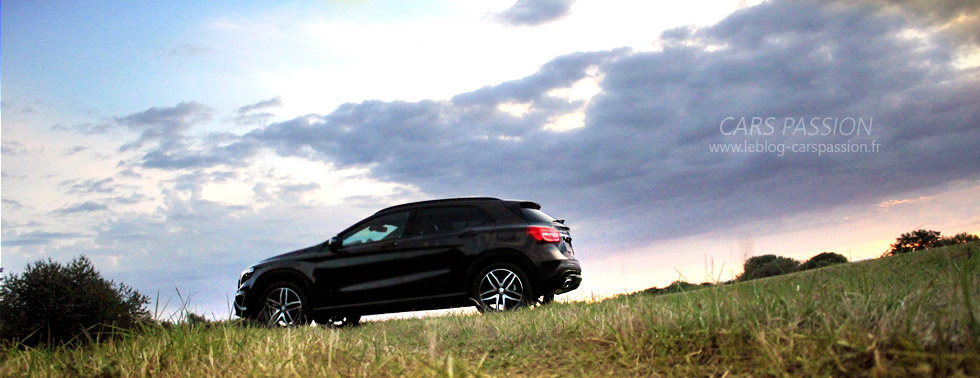 Mercedes-Benz GLA 2015 profil design