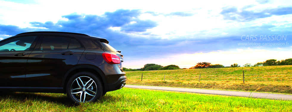 Mercedes-Benz GLA Hayon 2015