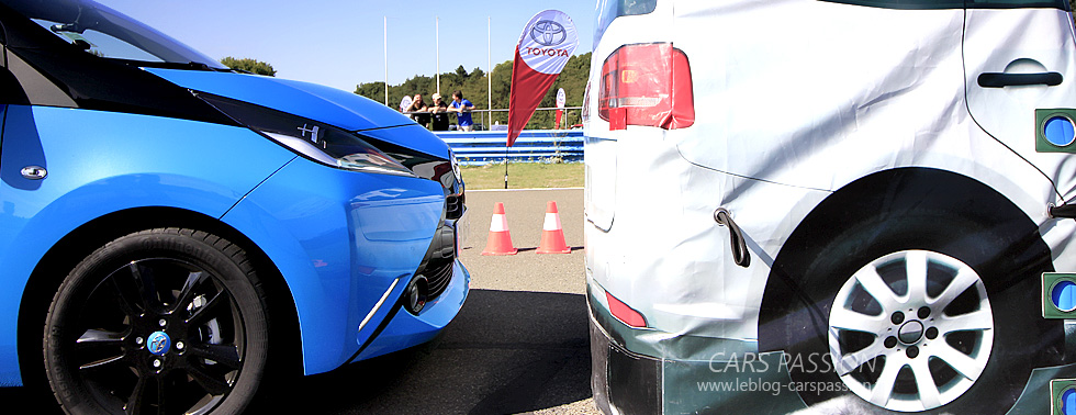 Toyota Aygo freinage anti-collision test crash