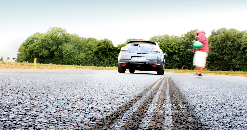 run renault megane rs trophy 275