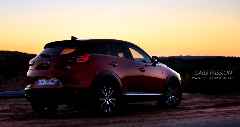 shoot-night-Mazda-CX3-3