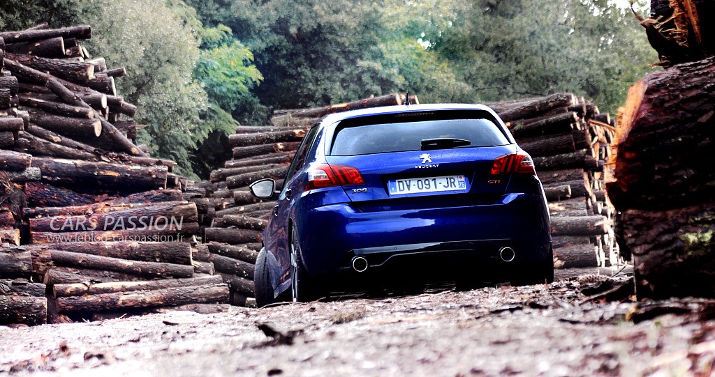 Peugeot 308 GTI photos compacte sportive