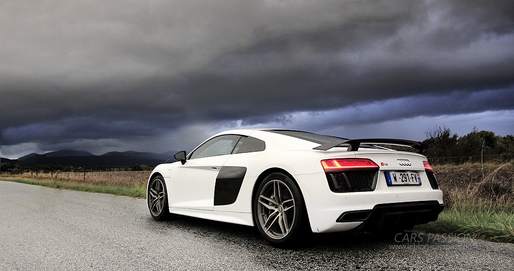 Audi R8 V10 plus 2015 blanche white