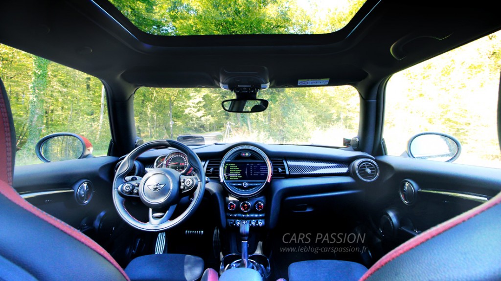 essai Mini John Cooper Works JCW intérieur