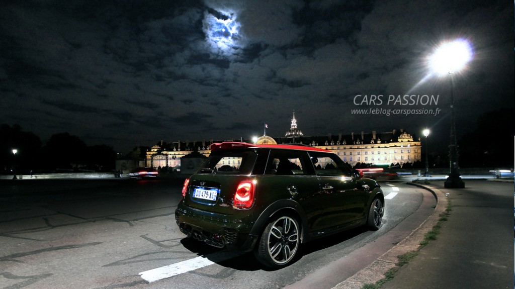 essai Mini John Cooper Works JCW paris by night 2