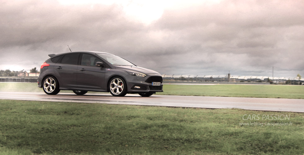 ford performance Focus ST TDCI essai circuit LFG