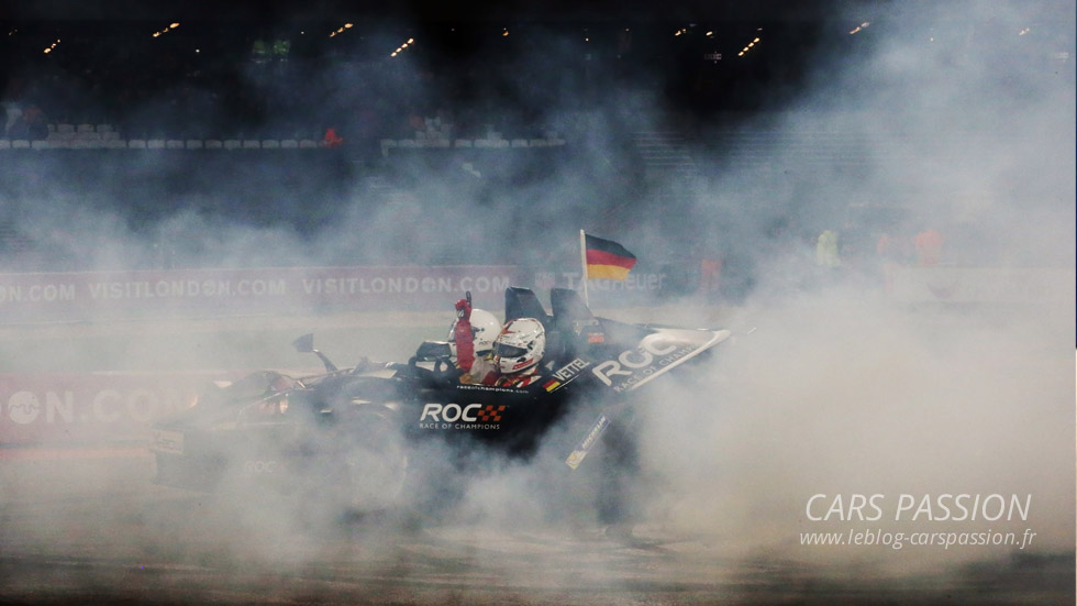 Sebastian-Vettel Burnout the ROC auto in London