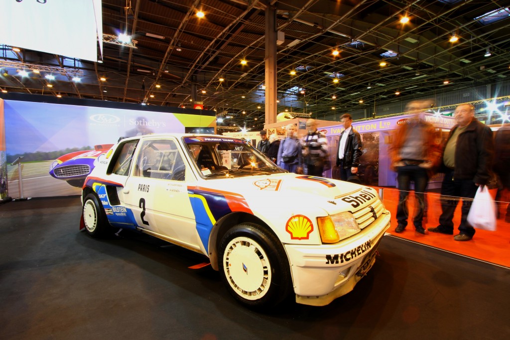 Retromobile-205-T16-GROUPEB-1985