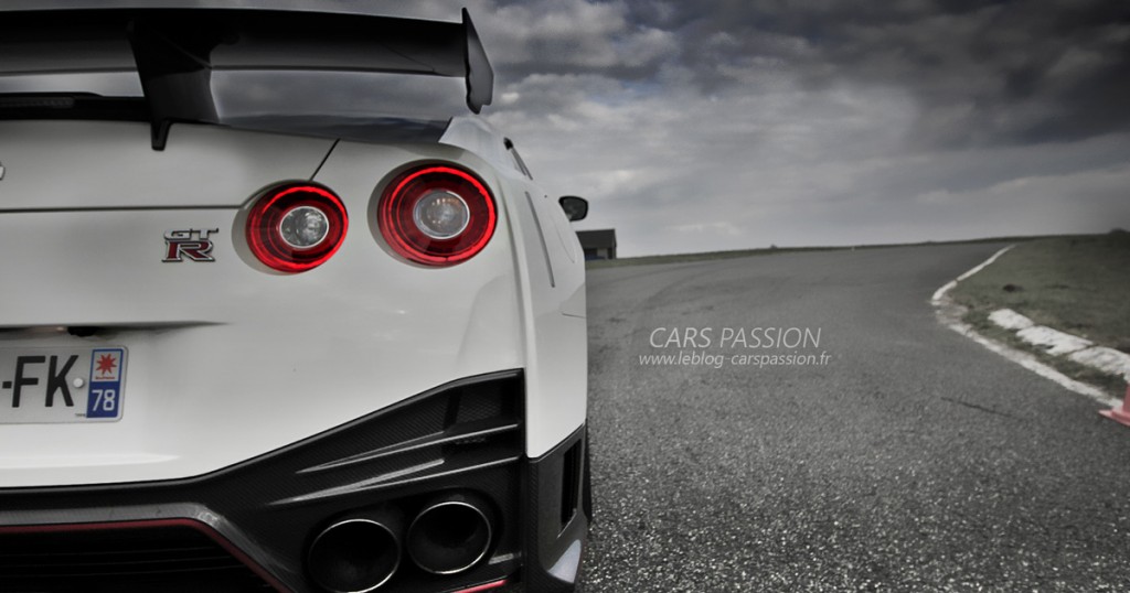 Nissan GTR Nismo 2016 prix performance aileron