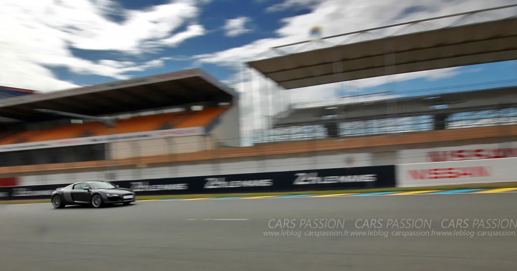 Audi R8 sur circuit Le MAns - Rassemblement audi 2016