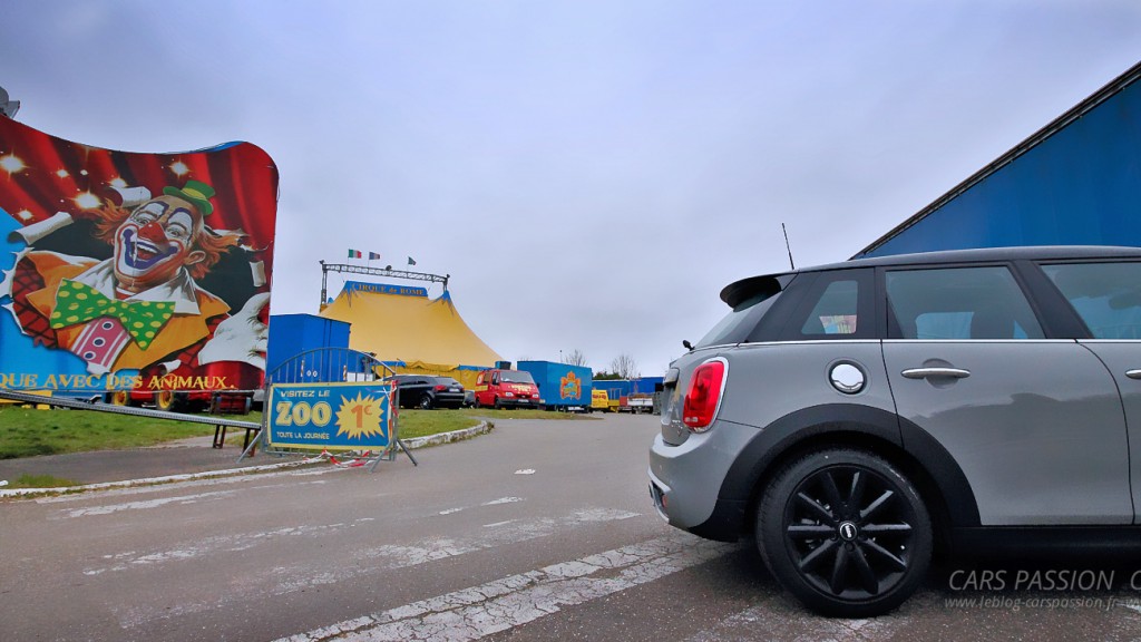 Mini-cooper-cirque-enfant pour la famille