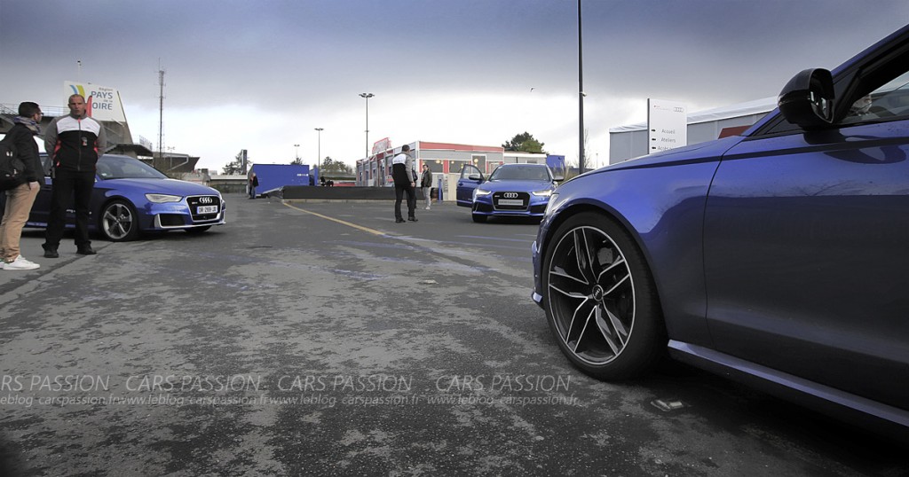 Photo Audi-RS6 RS3 bleu nogaro