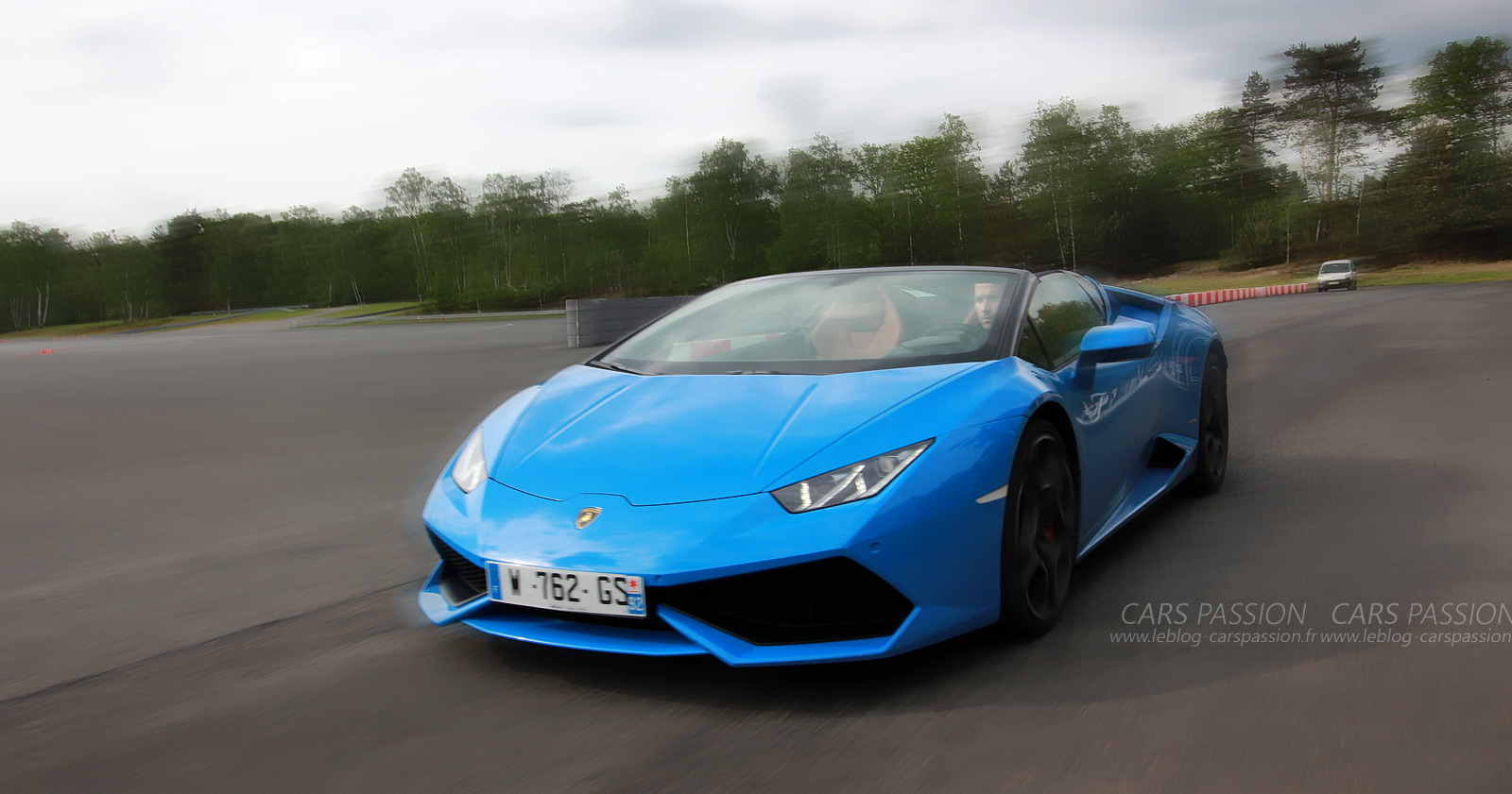 coach pilote chatelet Lamborghini Huracan spyder 2016 - Paris Lamborghini Ouest Neubauer