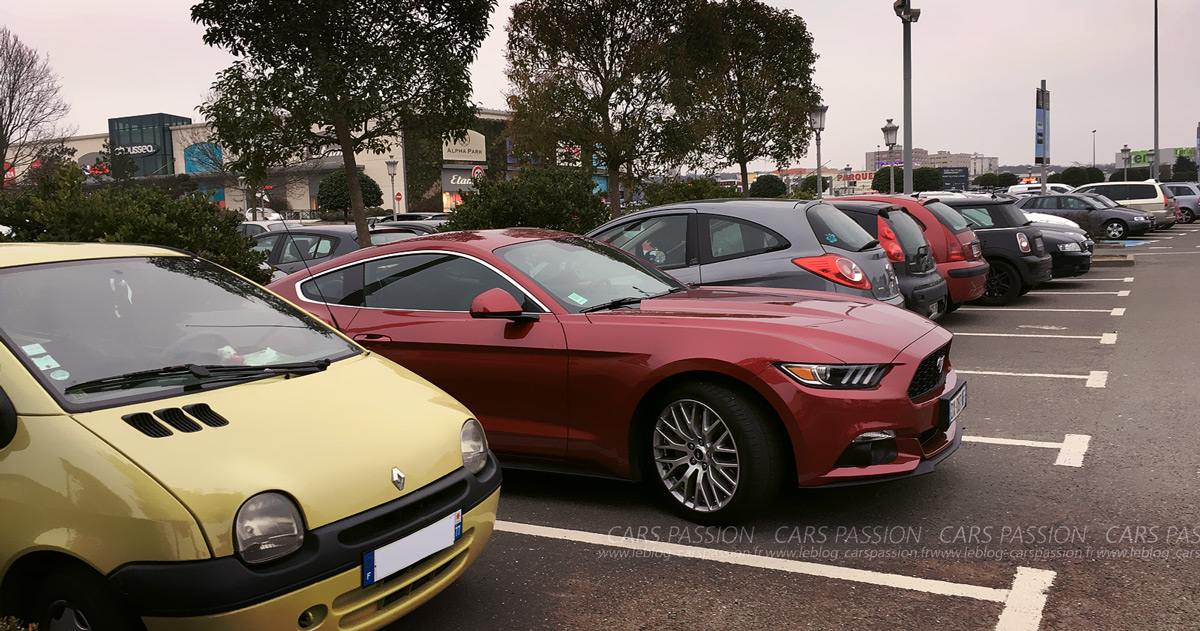 gabarit place parking - Ford Mustang 2.3 Ecoboost Fastback