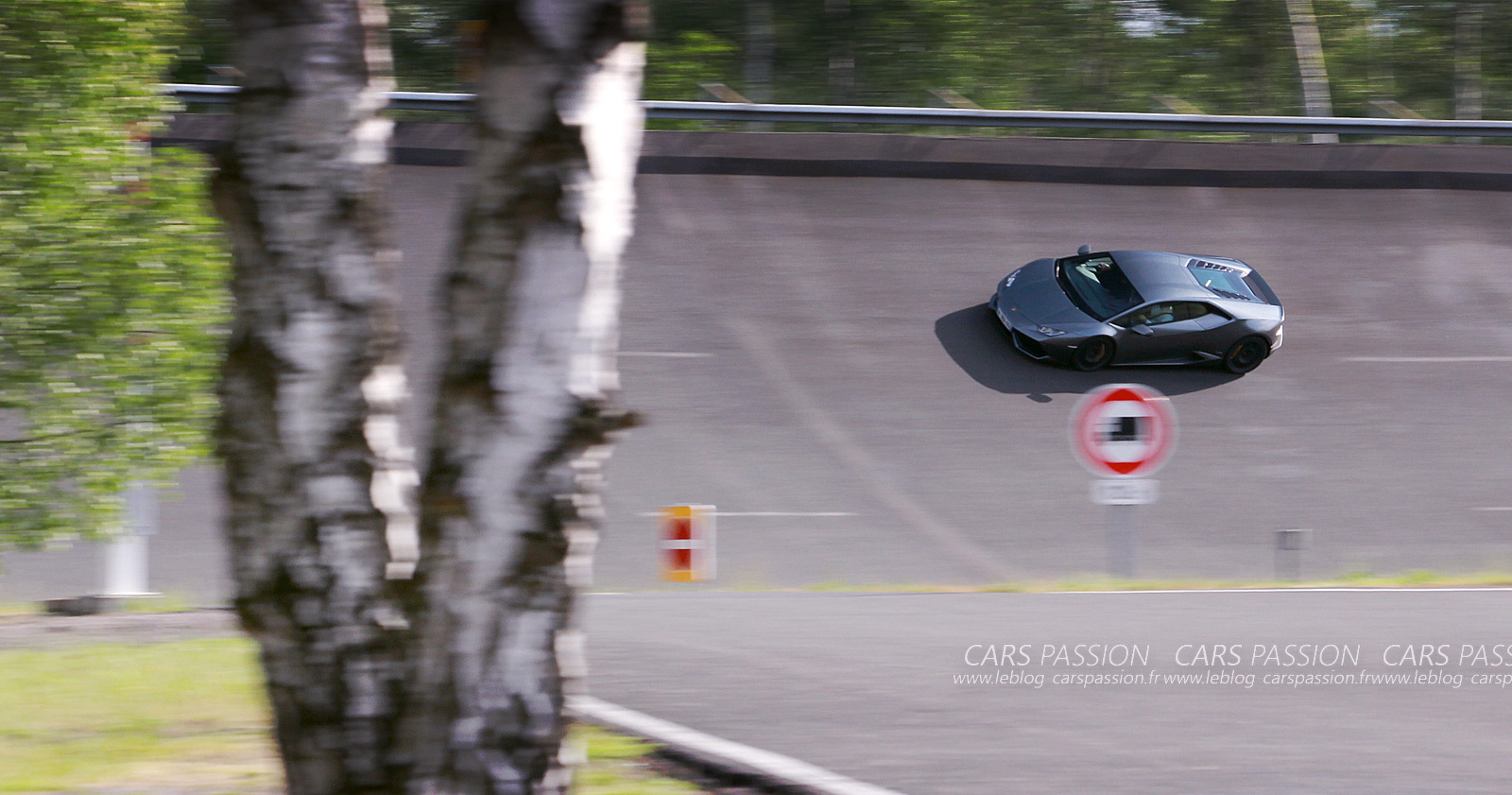 speed max 300 km/h Lamborghini Huracan 2016 avec Paris Lamborghini Ouest Neubauer