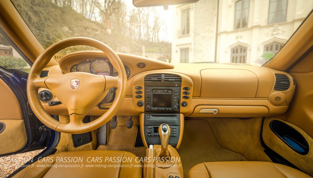 Porsche 996 carrera 2 vue intérieur