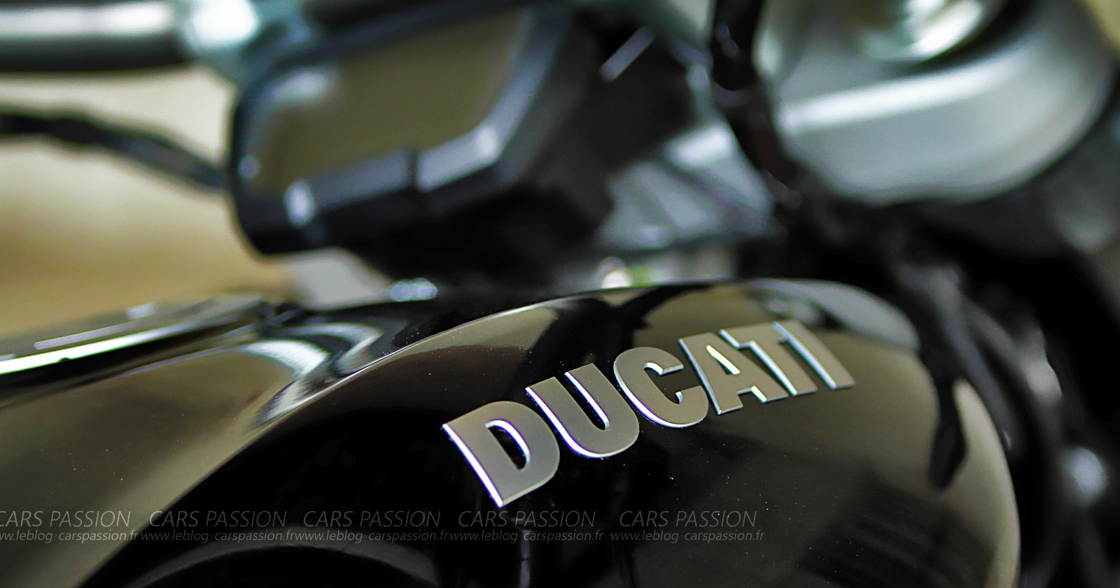 Essai-Ducati-Xdiavel-S-2016-bike3