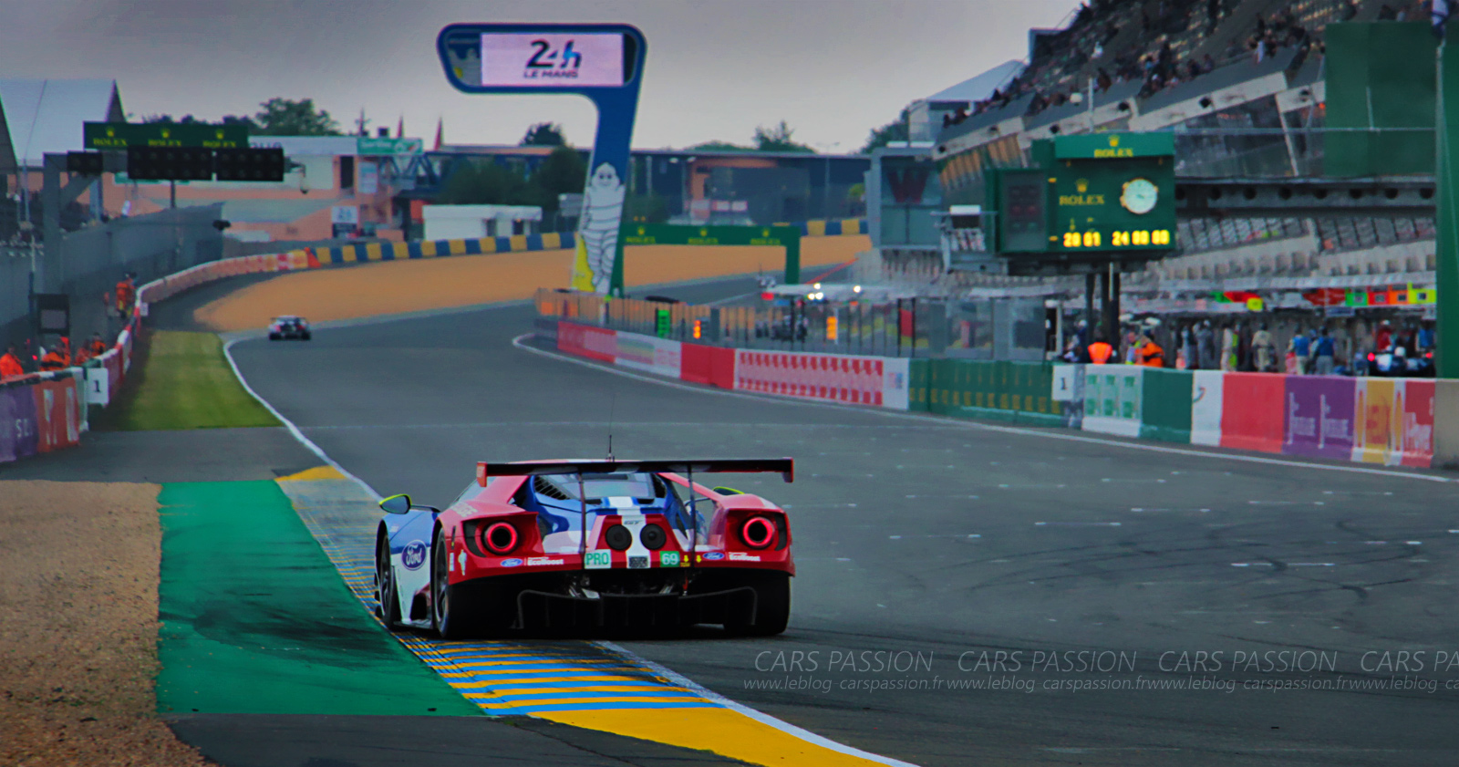 Ford-GT-24h-leMans-2016-course-5