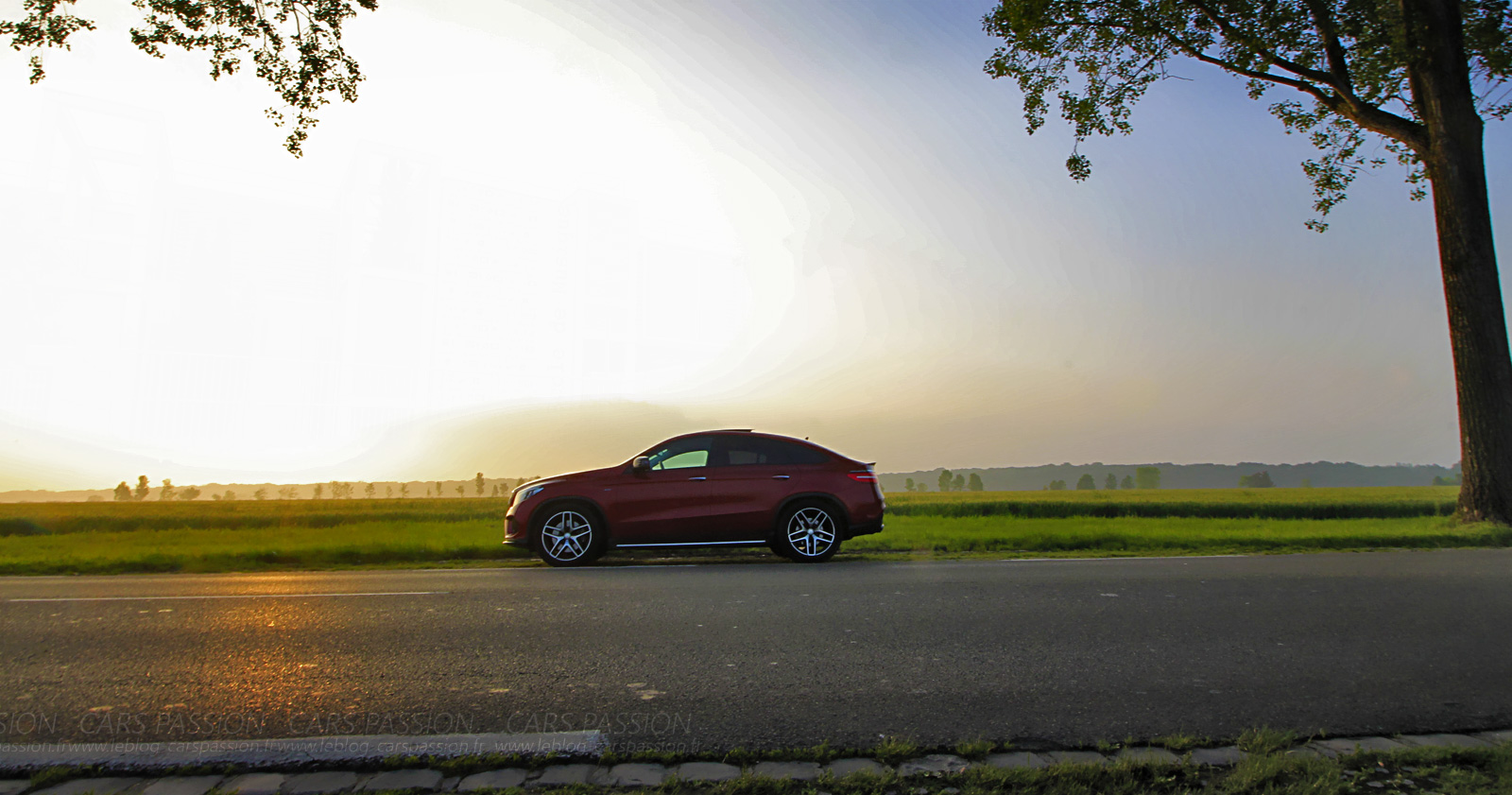 mercedes-benz-GLE-amg-coupe-2016-soleil