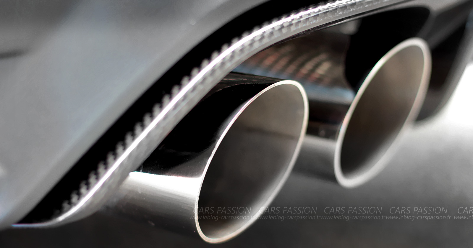 BMW-M4-GTS-exhaust-carbon-echappement-2016