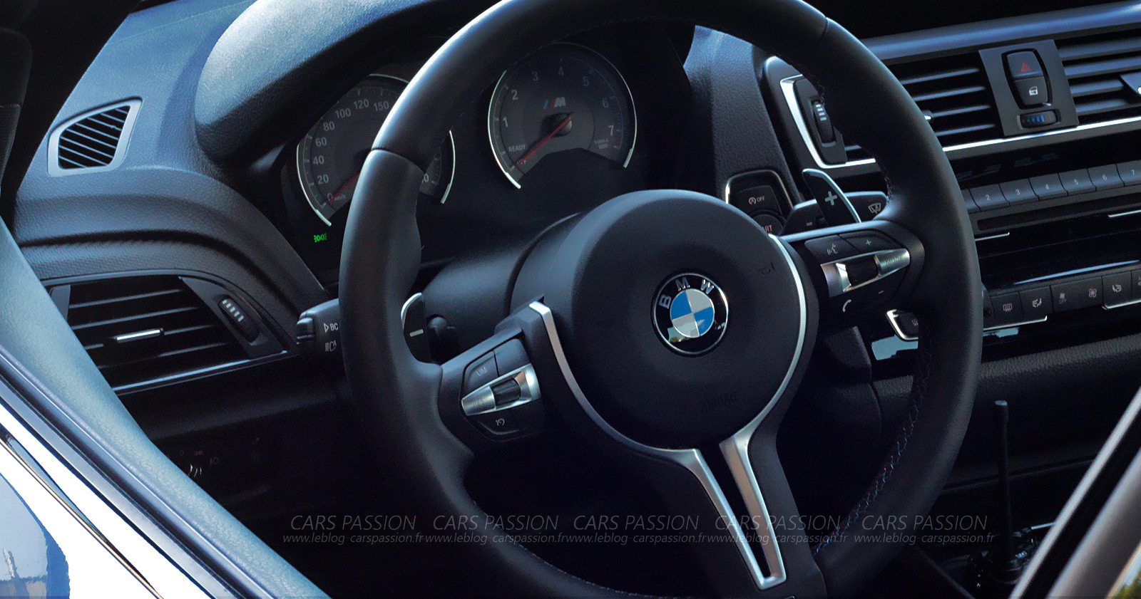 essai-bmw-volant-M2-2016-3