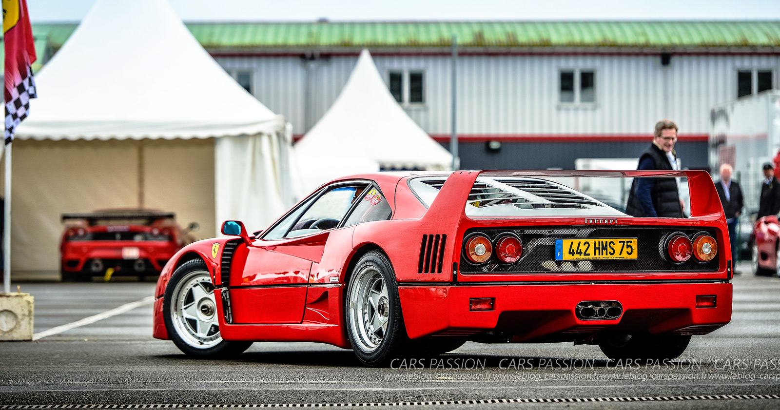 ferrari-F40-sport-et-collection-cirucit