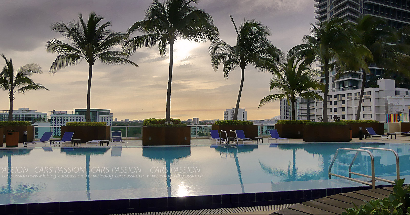 hotel-miami-onebroadway-piscine-pool