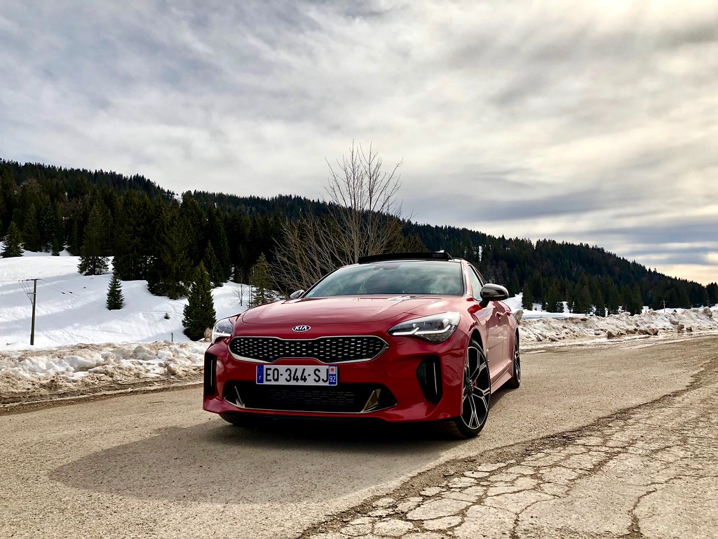 essai kia stinger gt V6 rouge red