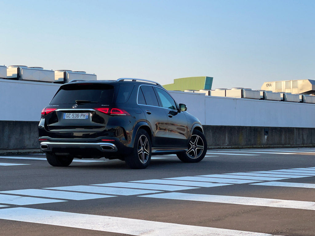 mercedes Benz GLE 350 de Hybrid AMG Line noir essai