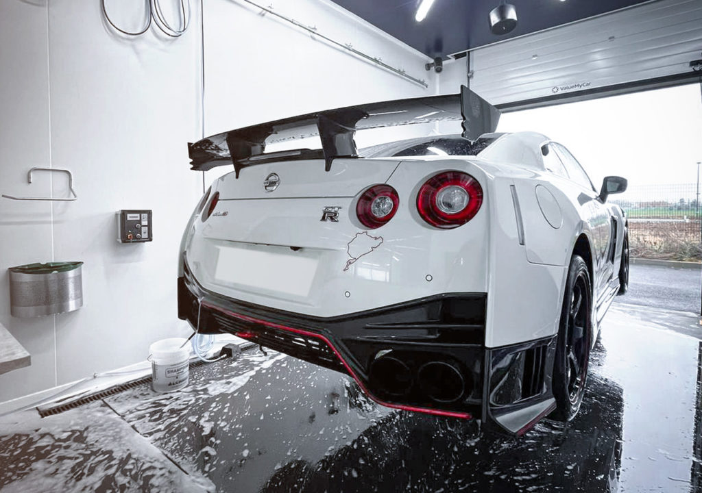 lavage auto Nissan GTR chez value My car près de paris