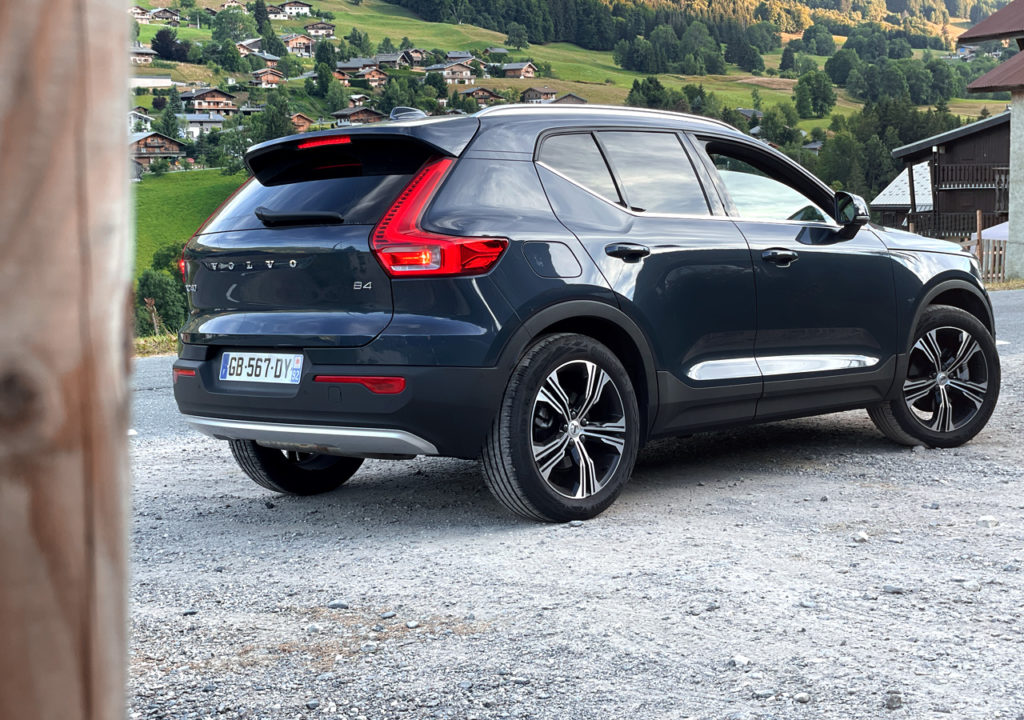 Essai Volvo XC40 B4 essence 2022 inscription luxe