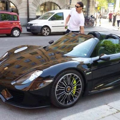 zlatan et sa spider 918 porsche hypercar