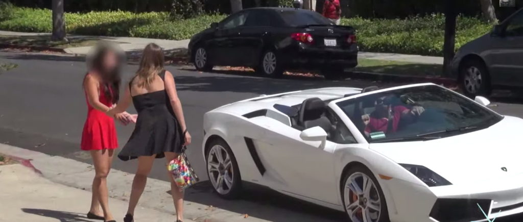 Draguer des filles en supercars lamborghini gallardo