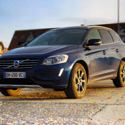 Volvo XC60 photos sur la plage de Cabourg sous un beau soleil d'hiver