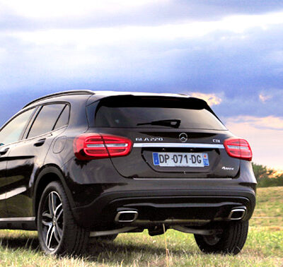 Mercedes-Benz GLA 2015 face arrière