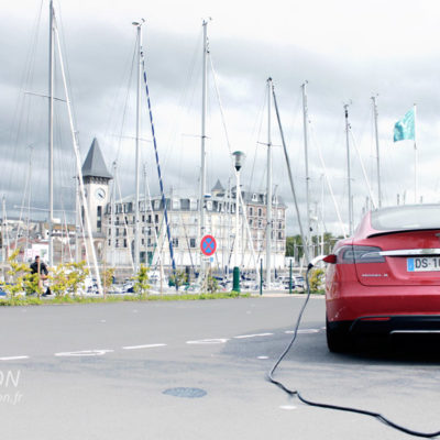 Tesla Model S P85D charge borne autonomie