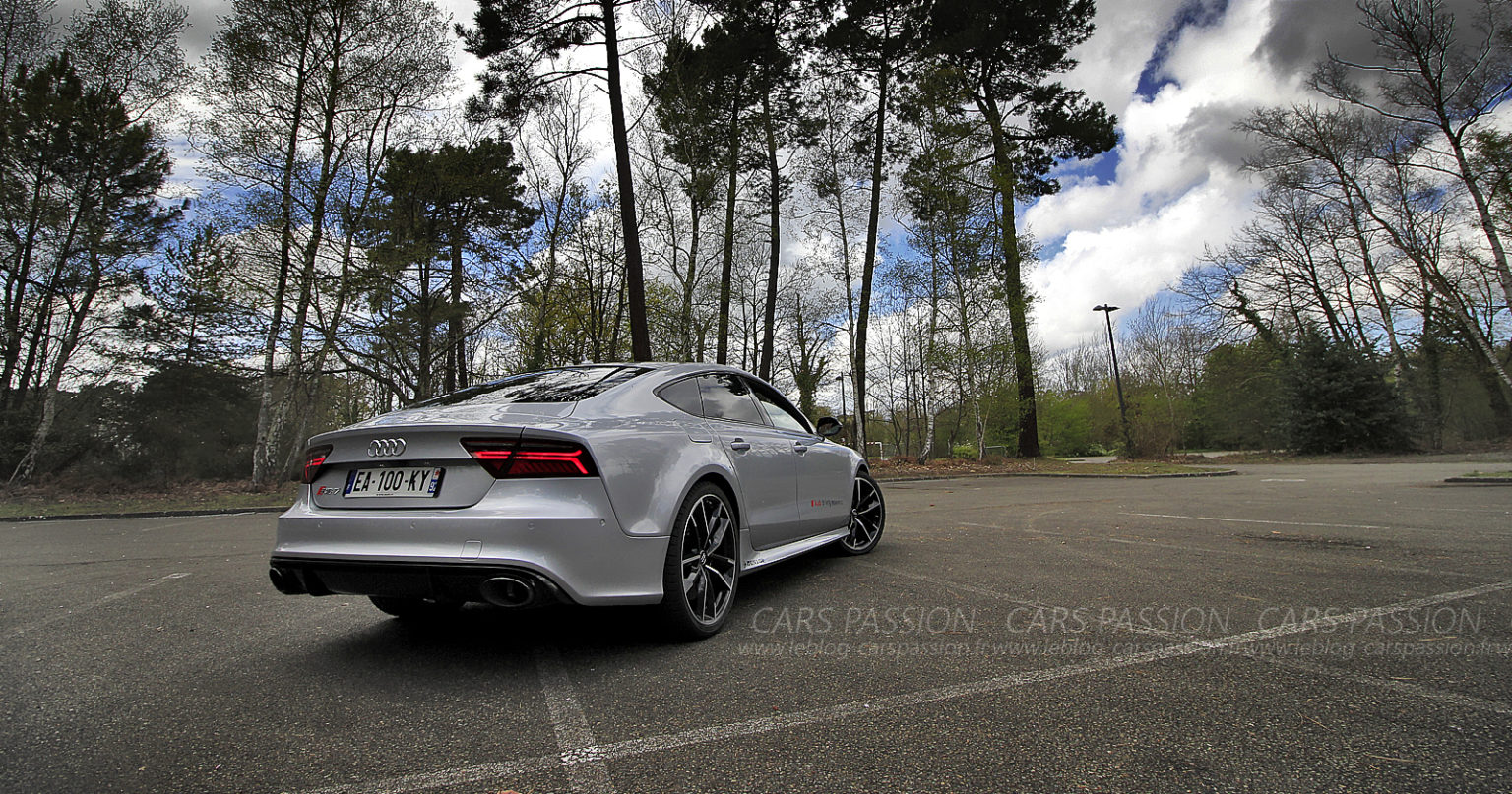 Audi RS7 Performance 605 fiche technique 2016