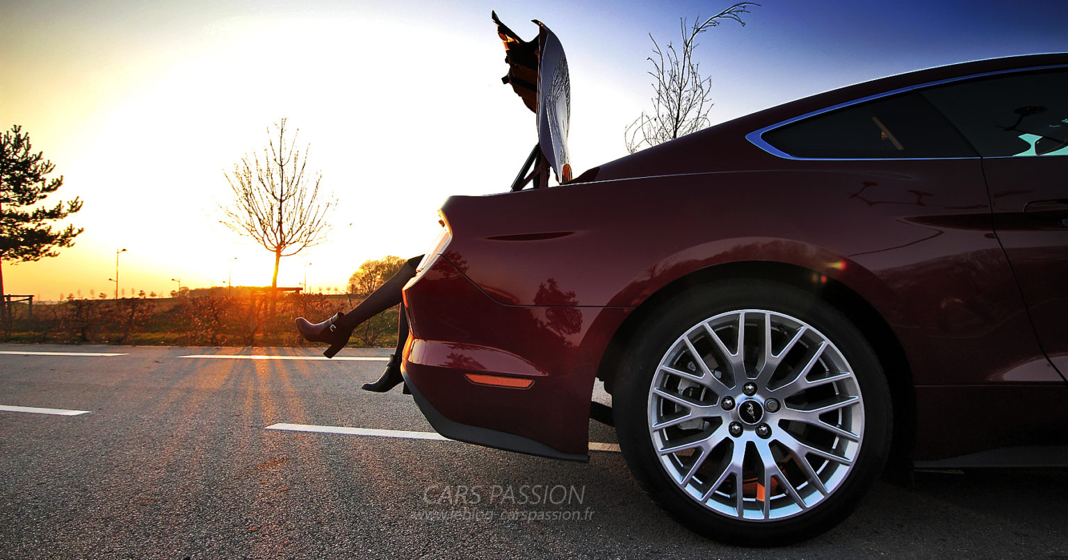 Ford mustang photo hot girls