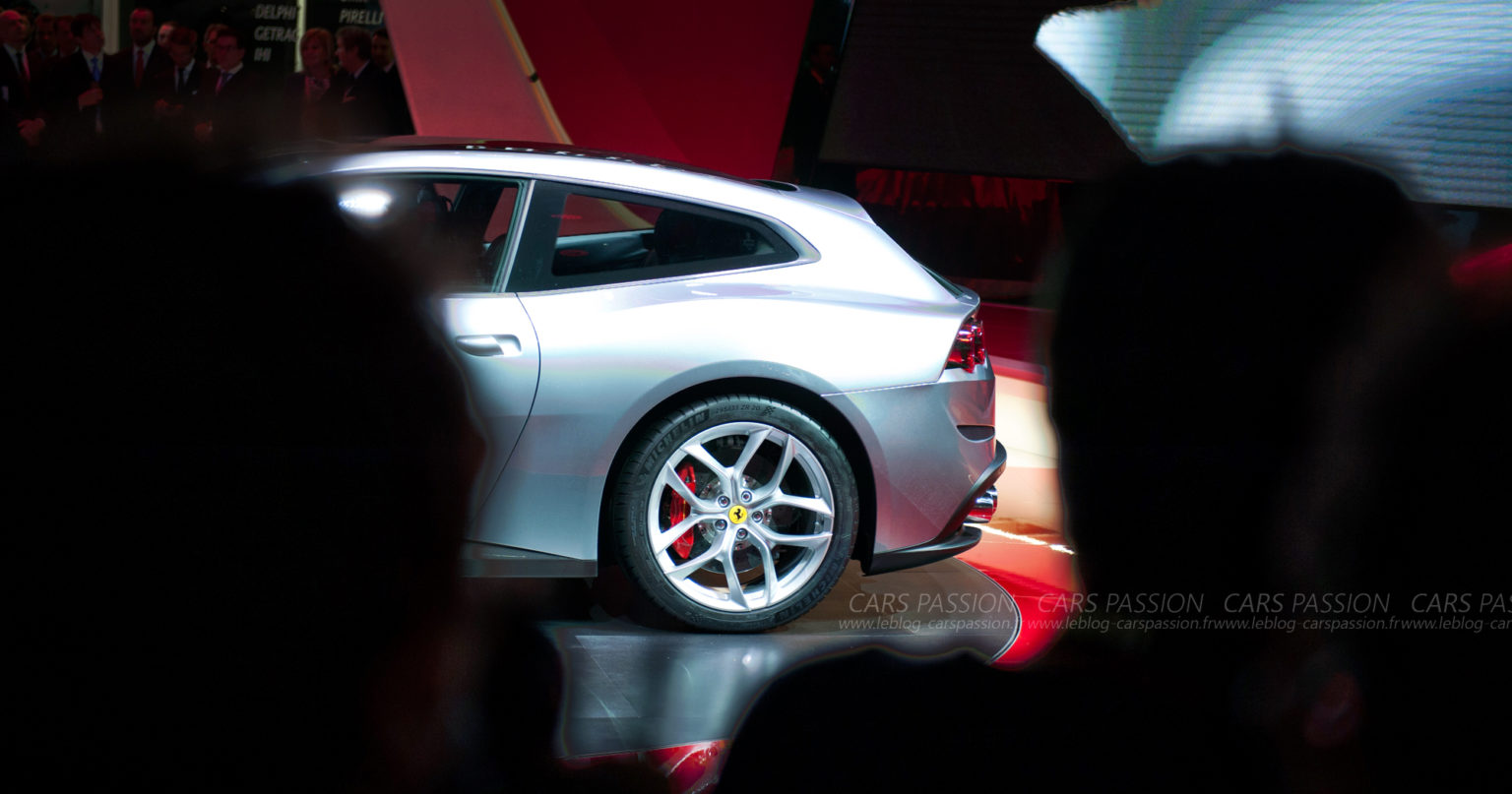 ferrari gtc4lusso T mondial auto paris motoshow 2016