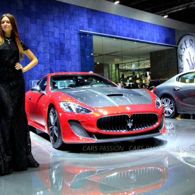 photos hôtesses mondiale automobile paris 2016 Maserati