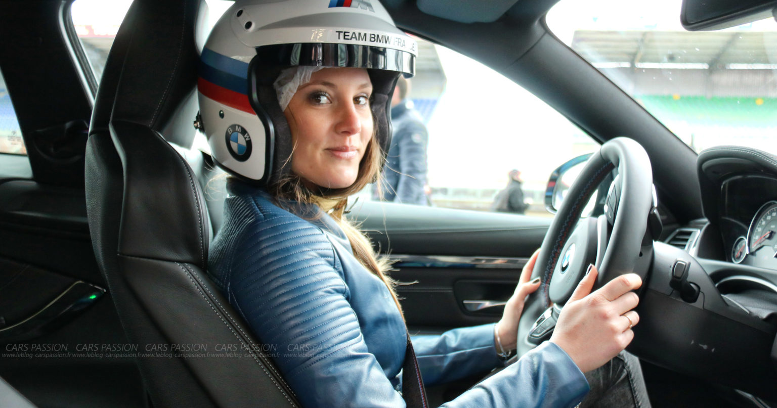 pilotage en bmw M4 avec Lily notre girl chez cars passion