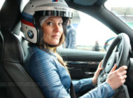 Premiers pas de Lily sur le circuit Bugatti !