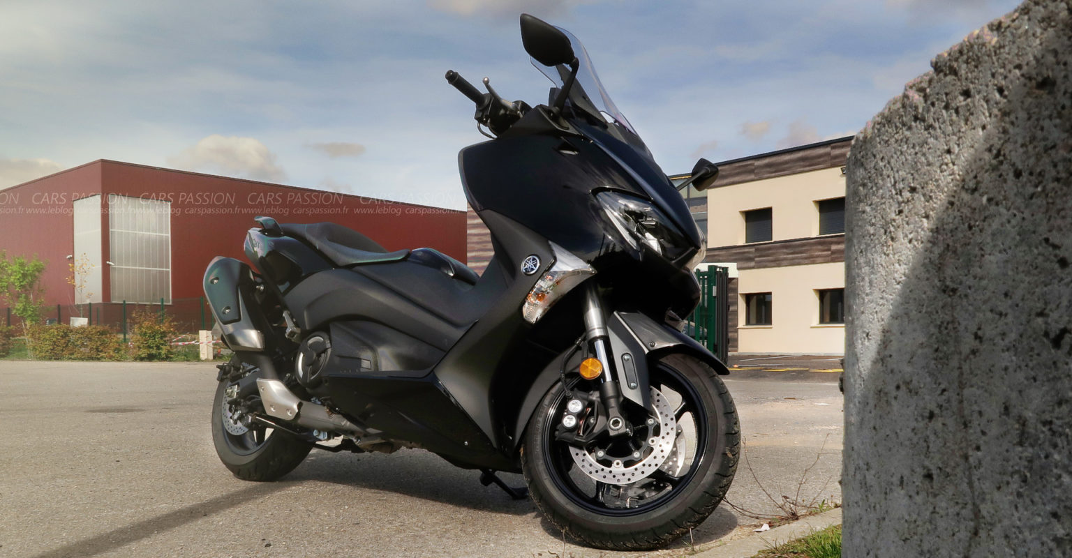 essai test moto scooter Yamaha Tmax 530 2017 avis 1