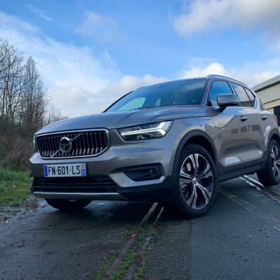 Essai volvo xc40 T5 hybride suv inscription luxe-2021 gris pebble