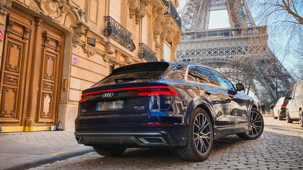 SUV audi Q8